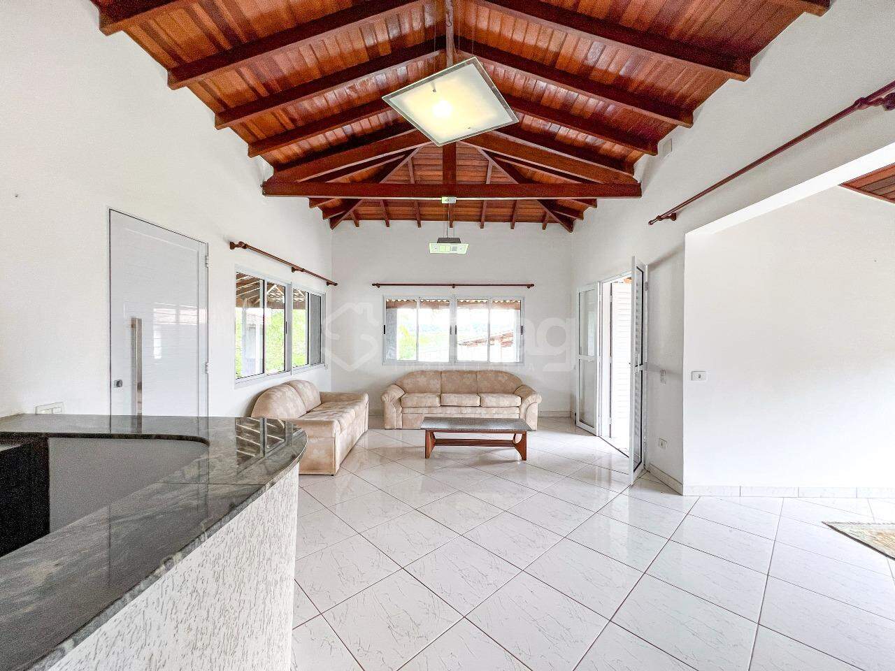 Casa em condomínio para aluguel no Condomínio Estância Marambaia: 