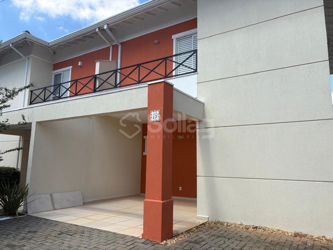 Casa em condomínio para aluguel no Pinheirinho: 