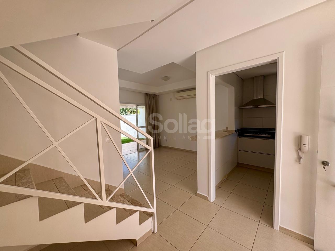 Casa em condomínio para aluguel no Pinheirinho: 