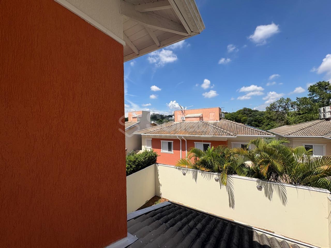 Casa em condomínio para aluguel no Pinheirinho: 