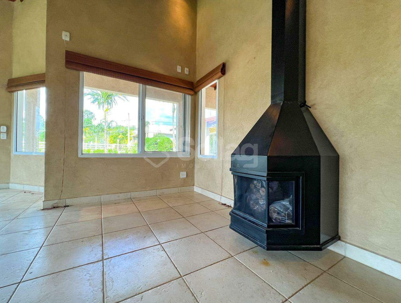 Casa em condomínio para aluguel no Condomínio Estância Marambaia: