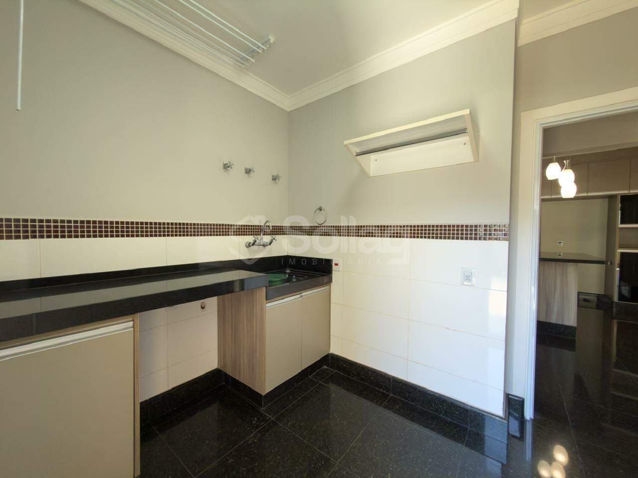 Casa em condomínio para aluguel no Condomínio Jardim Paulista 2:
