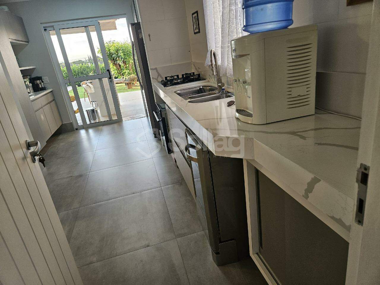 Casa em condomínio à venda no Condomínio Recanto dos Paturis: