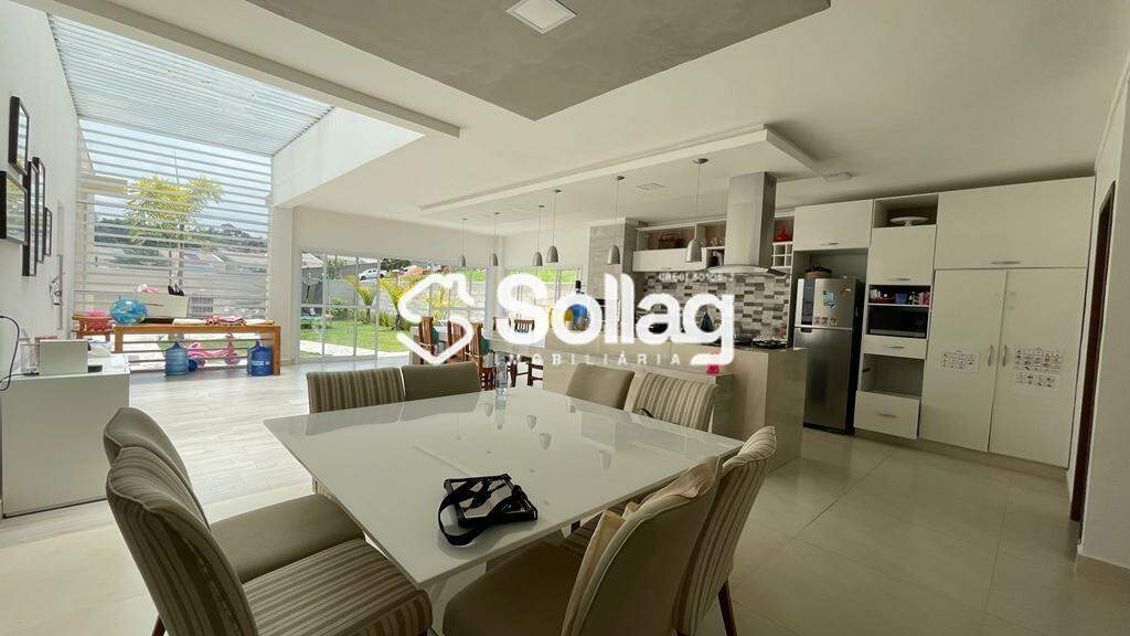 Casa em condomínio à venda no Condomínio Villa D`oro: 
