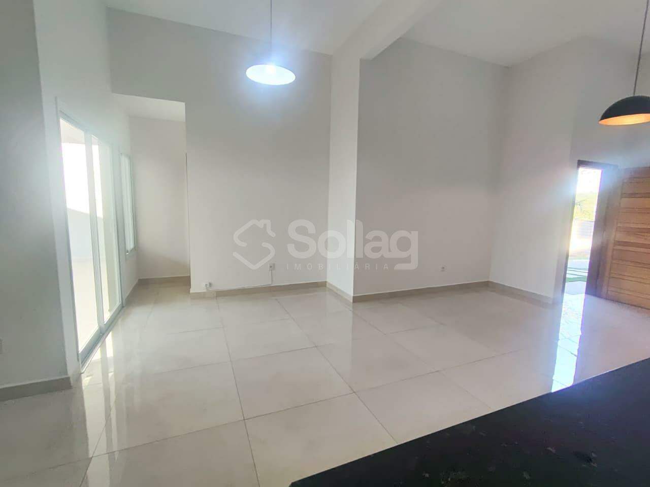 Casa em condomínio para aluguel no Condomínio Recanto dos Paturis: 