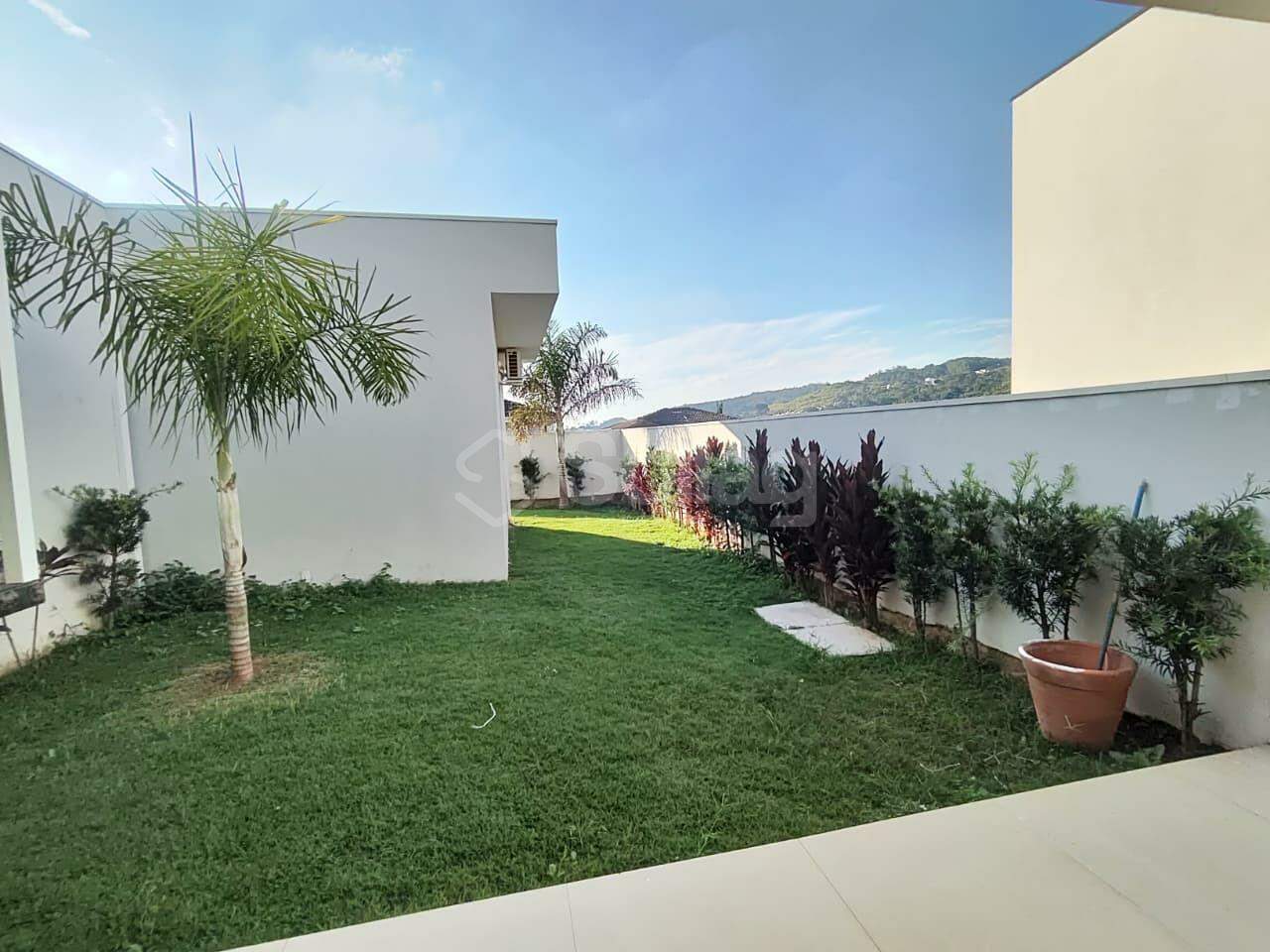 Casa em condomínio para aluguel no Condomínio Recanto dos Paturis: 