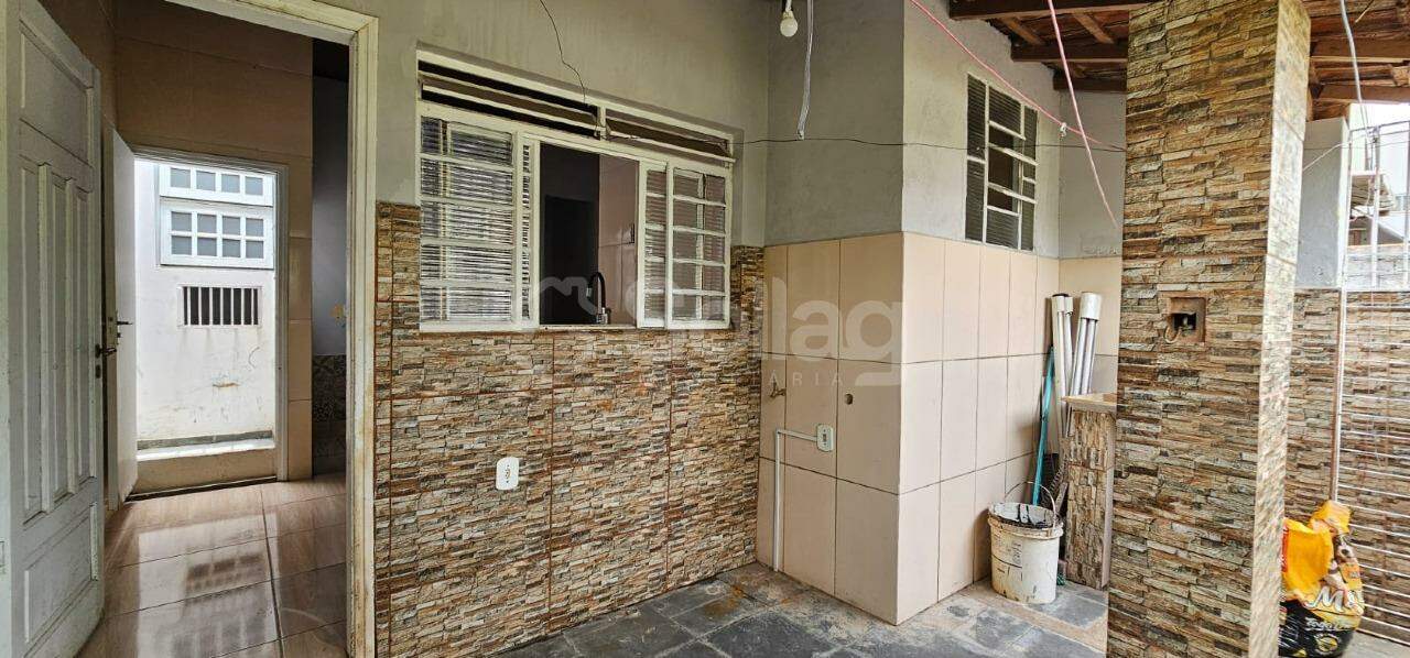 Casa à venda no Centro: 