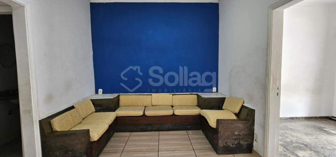 Casa à venda no Centro: 