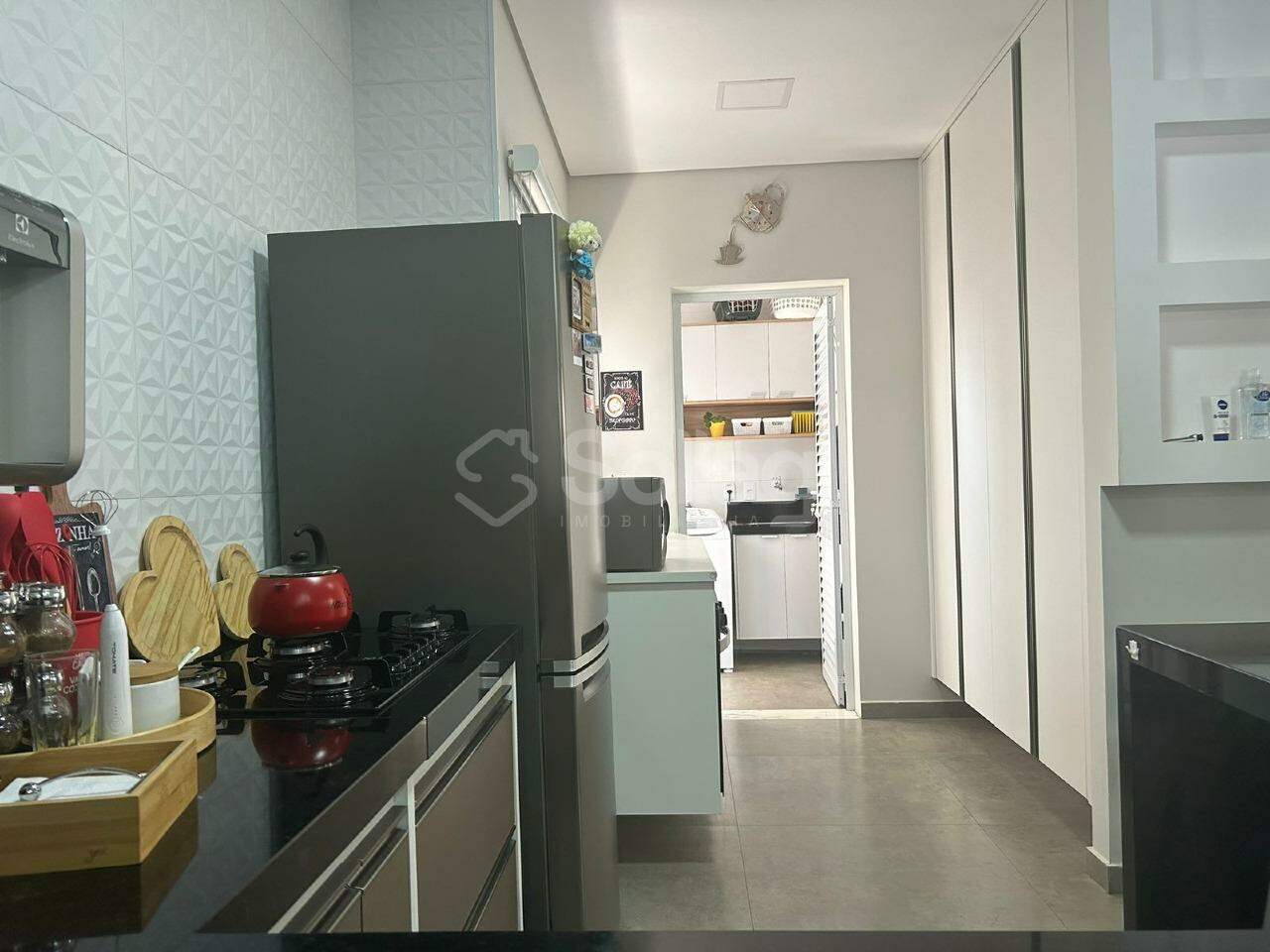 Casa em condomínio à venda no Condomínio Via Castelli: 