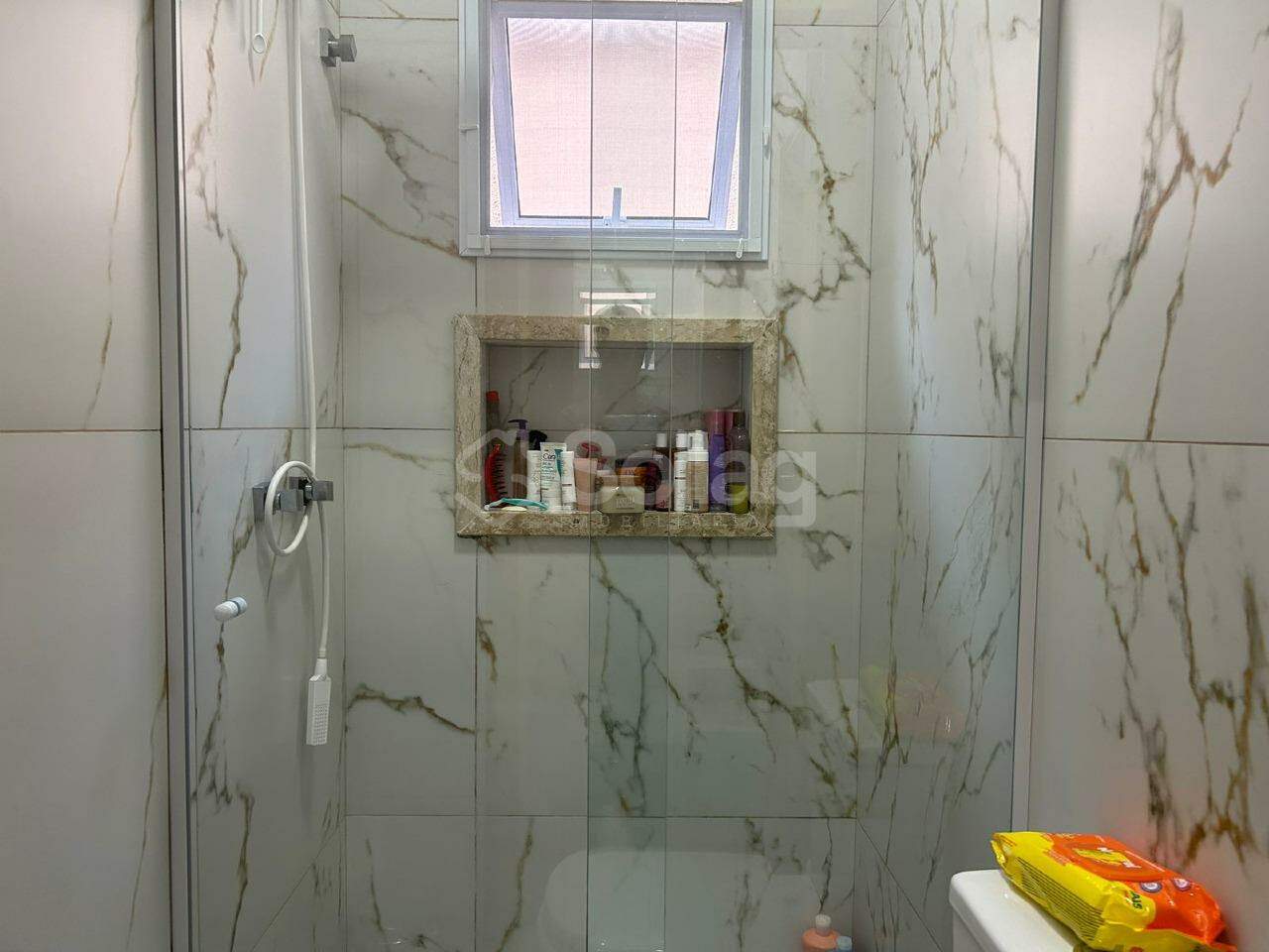 Casa em condomínio à venda no Condomínio Via Castelli: 