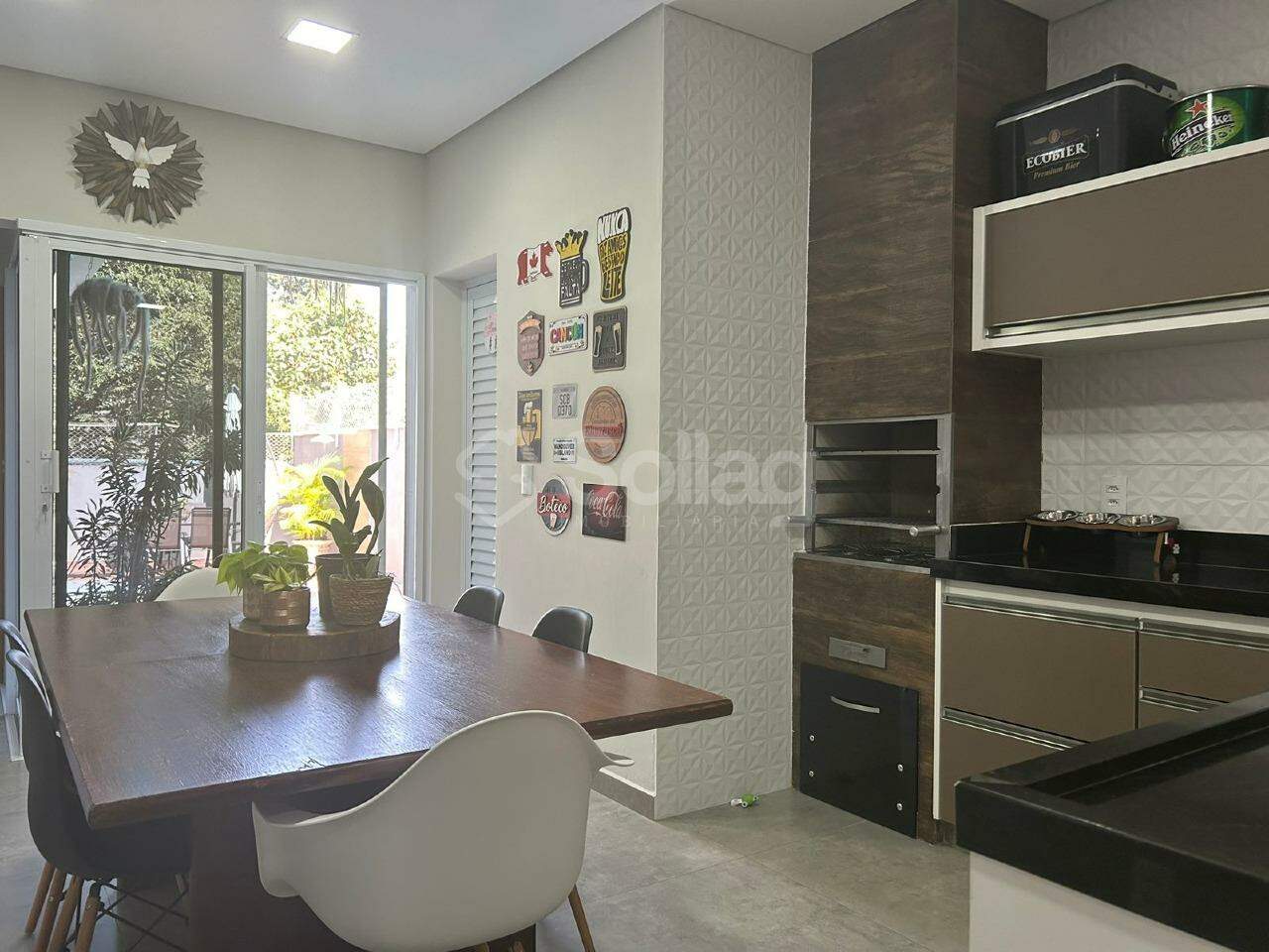 Casa em condomínio à venda no Condomínio Via Castelli: 