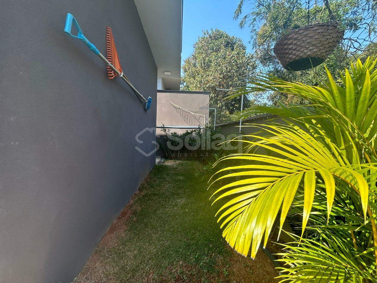 Casa em condomínio à venda no Condomínio Via Castelli: 