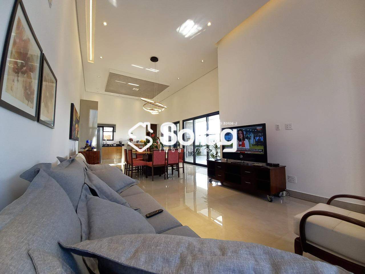 Casa à venda no Pinheirinho: