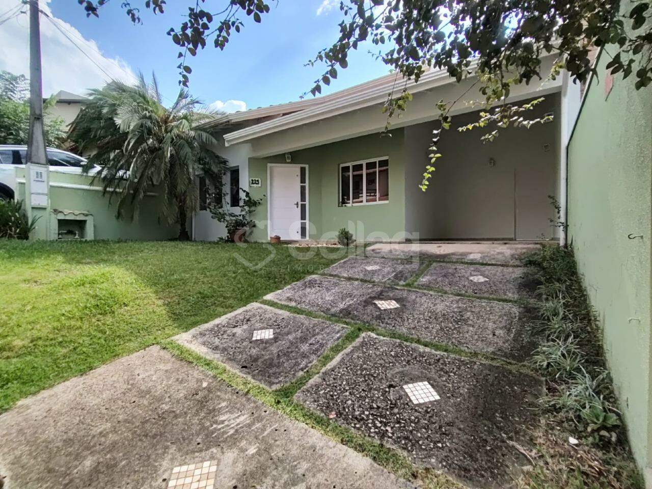 Casa em condomínio para aluguel no Condomínio Grape Village: