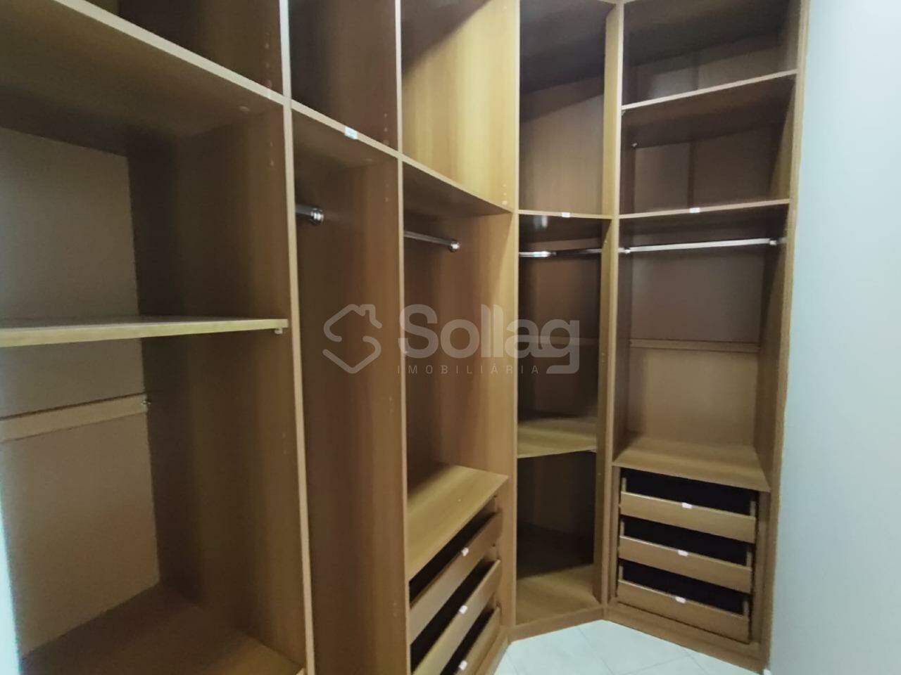 Casa em condomínio para aluguel no Condomínio Grape Village: 