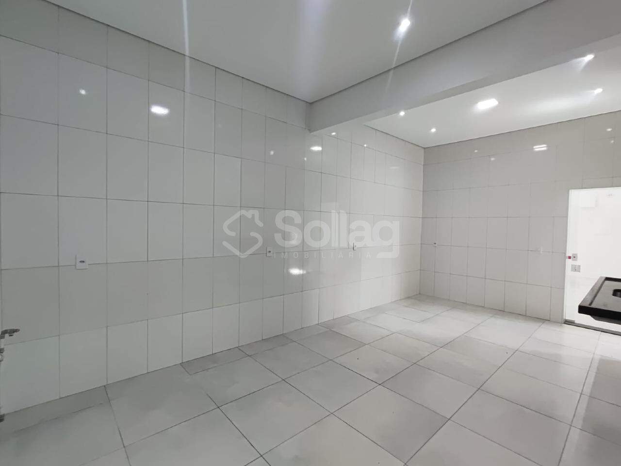 Salão para aluguel no Parque dos Pinheirinhos: