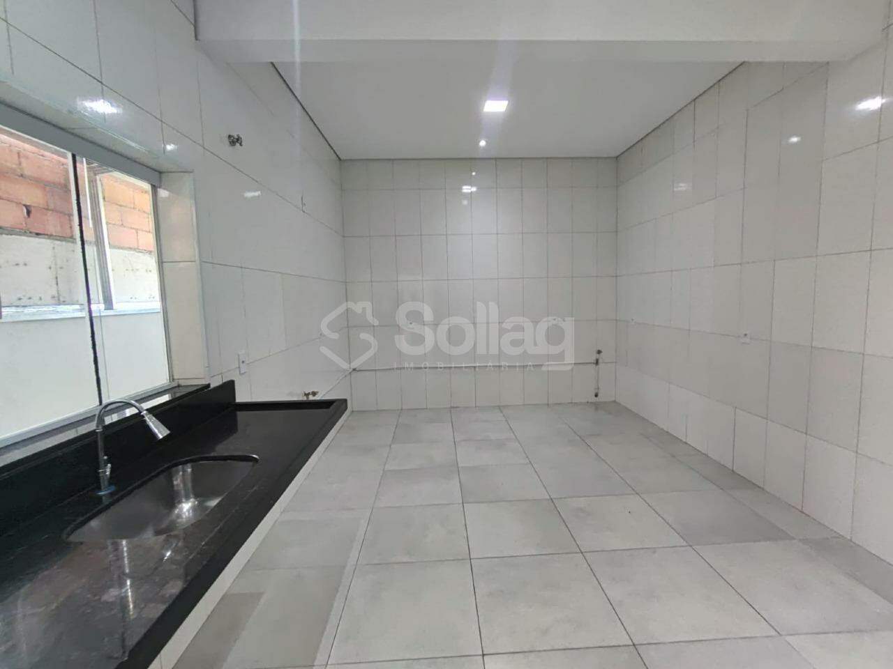 Salão para aluguel no Parque dos Pinheirinhos: