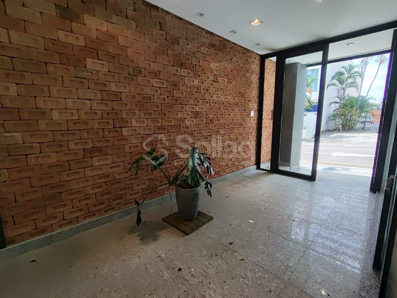Sala para aluguel no Centro: 
