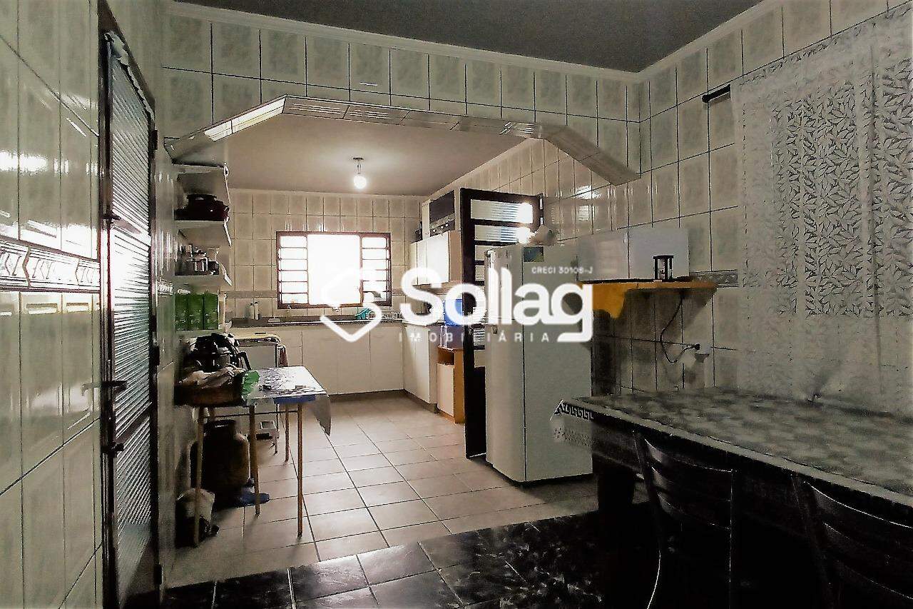 Casa à venda no Centro: 