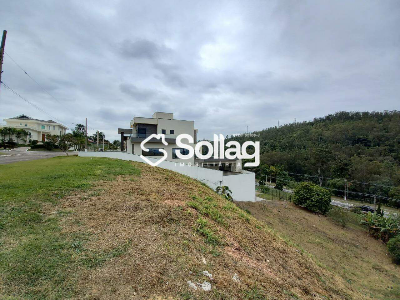 Terreno em condomínio à venda no Condomínio Sol Vinhedo Village: 