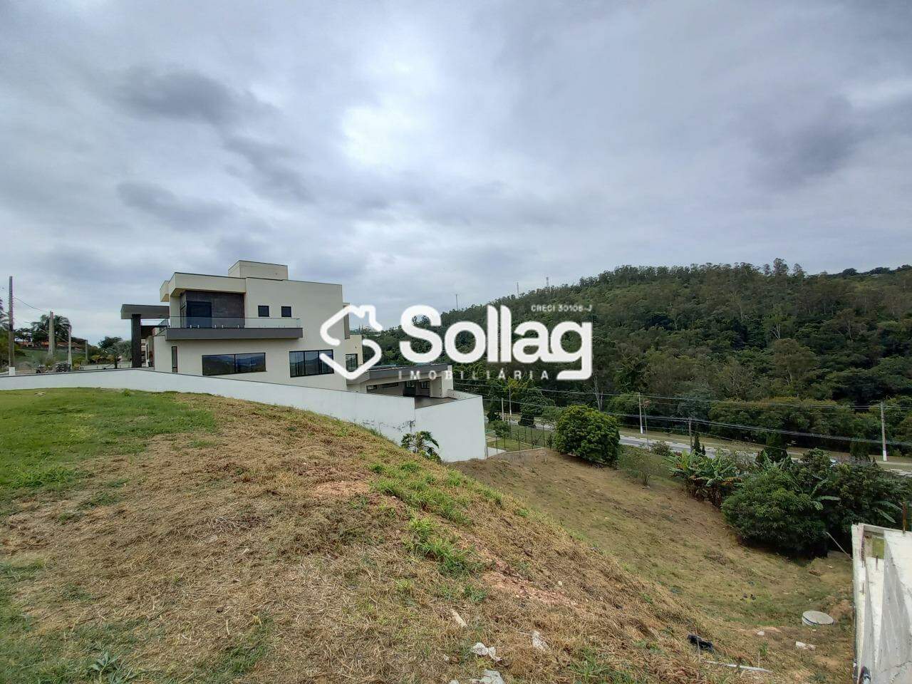 Terreno em condomínio à venda no Condomínio Sol Vinhedo Village: 