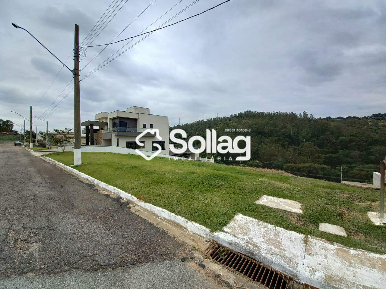 Terreno em condomínio à venda no Condomínio Sol Vinhedo Village: 