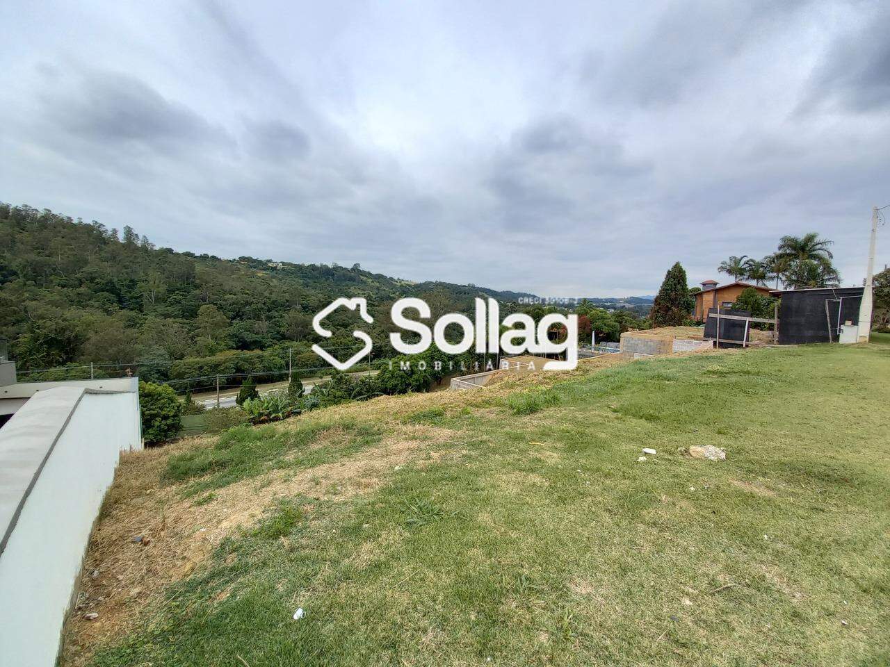 Terreno em condomínio à venda no Condomínio Sol Vinhedo Village: 