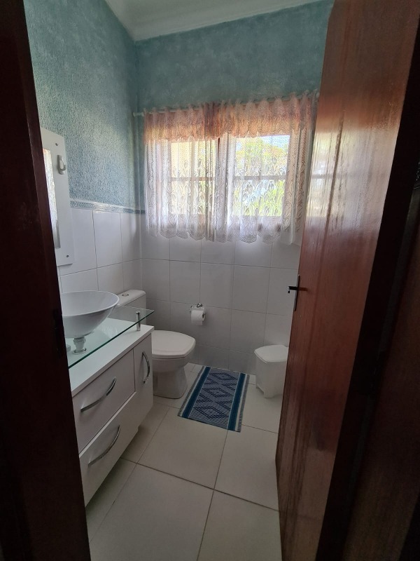 Casa em condomínio à venda no Condomínio Recanto Florido: 