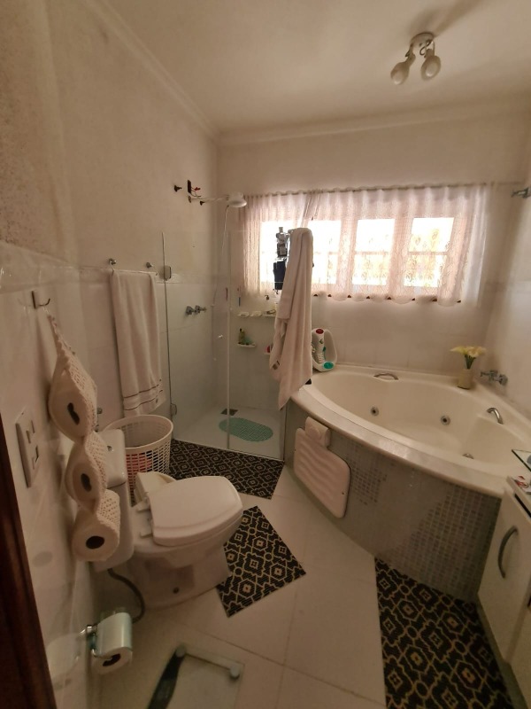 Casa em condomínio à venda no Condomínio Recanto Florido: 