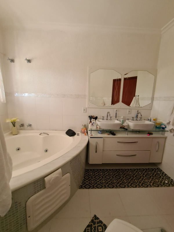 Casa em condomínio à venda no Condomínio Recanto Florido: 