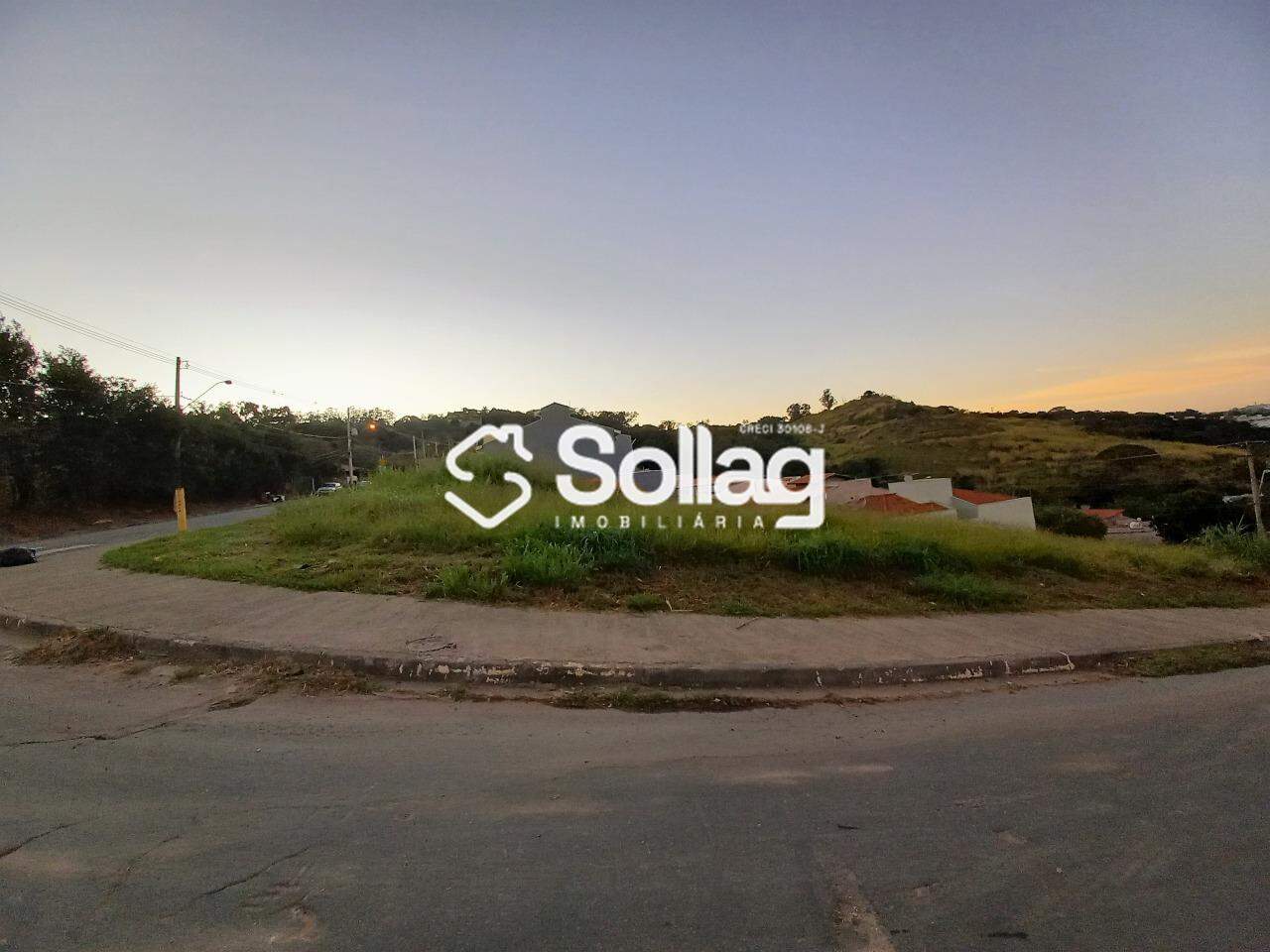 terreno à venda no Jardim Melle: 