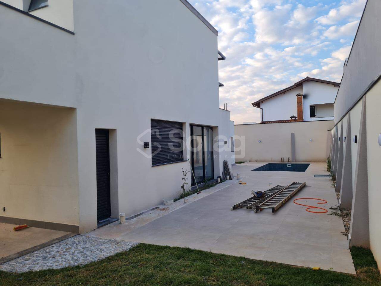 Casa em condomínio à venda no Condomínio Residencial Querência: 
