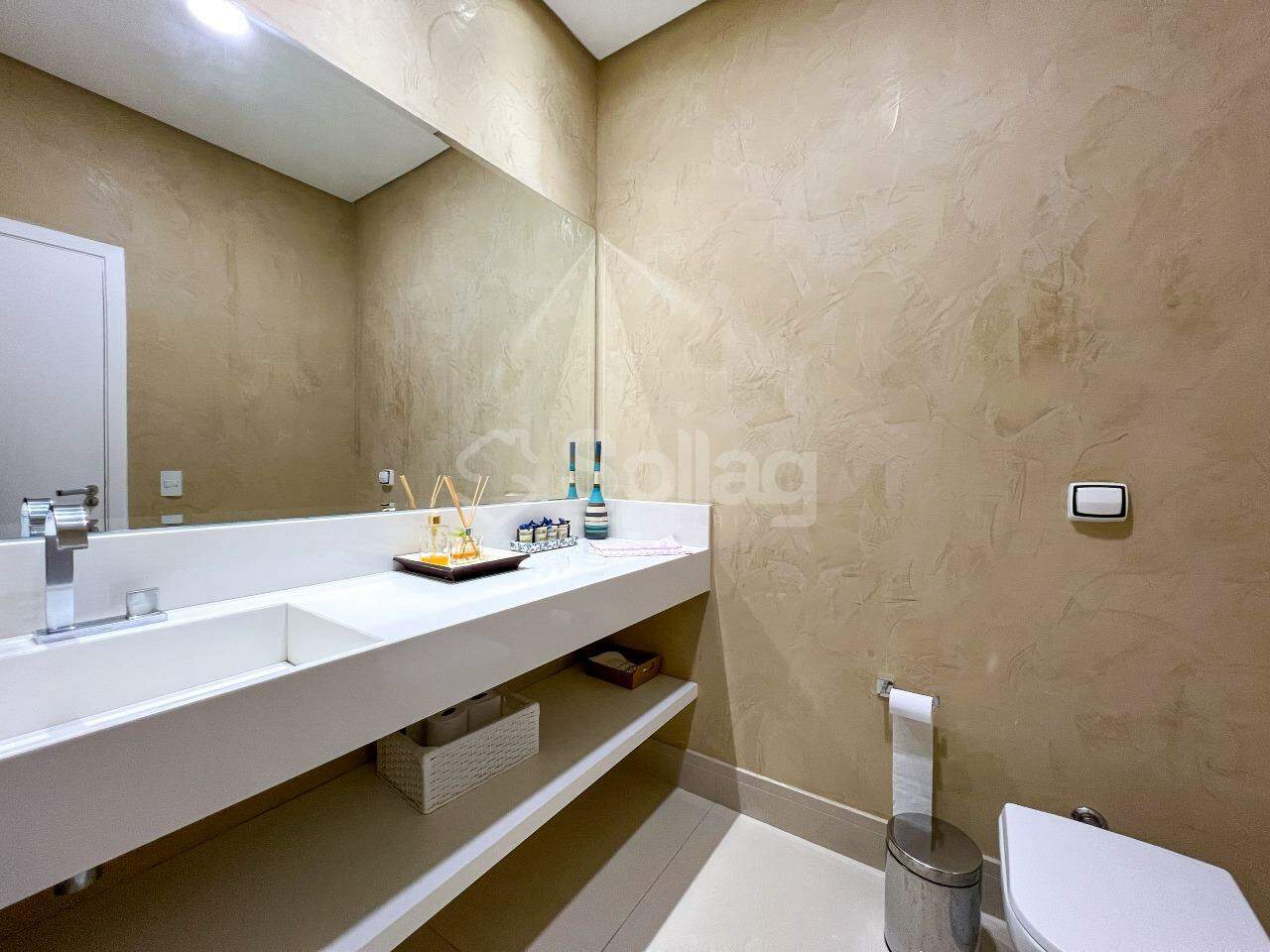 Casa em condomínio à venda no Condomínio Estância Marambaia: 