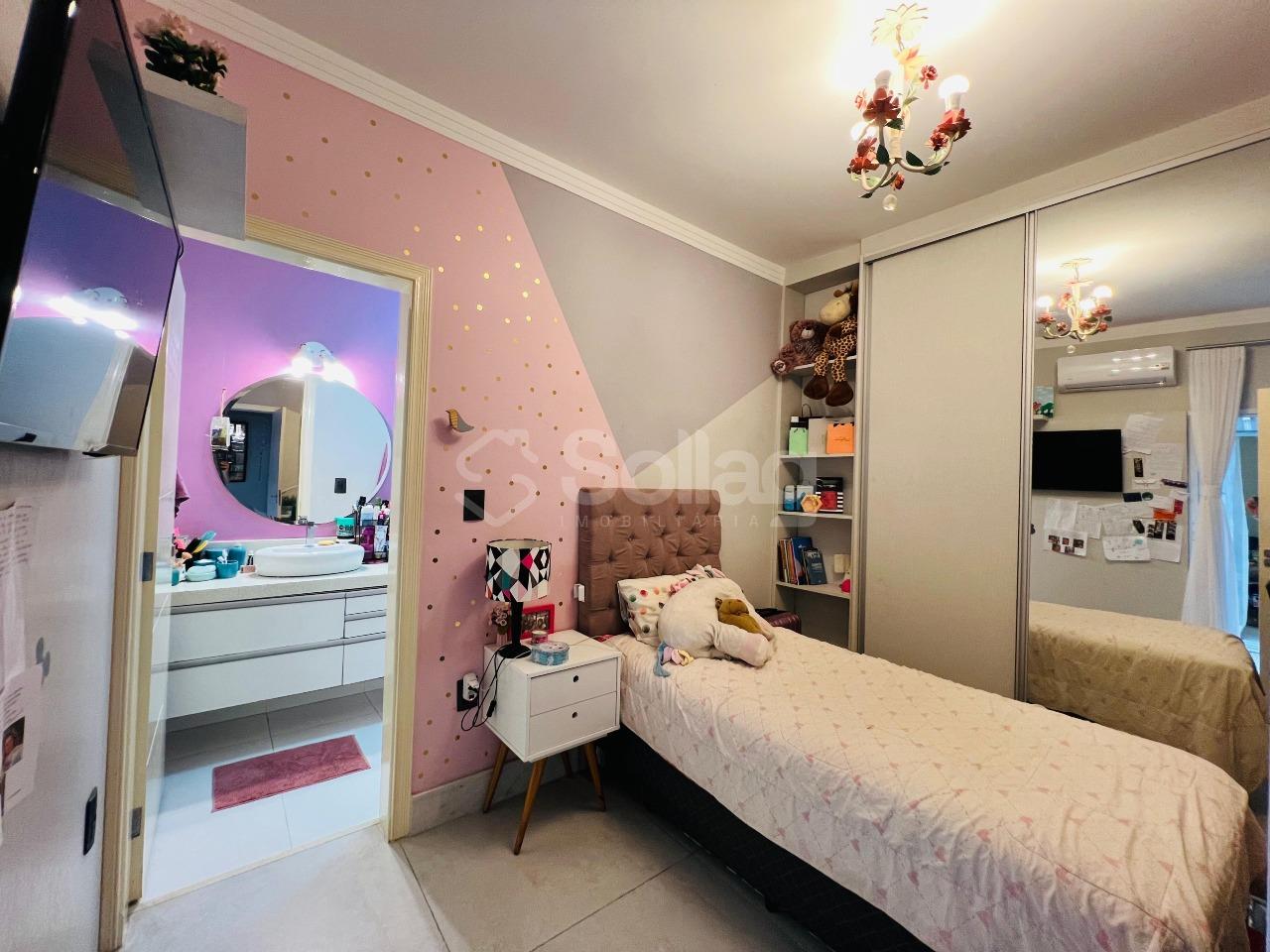 Casa em condomínio à venda no Condomínio Colina dos Coqueiros: 