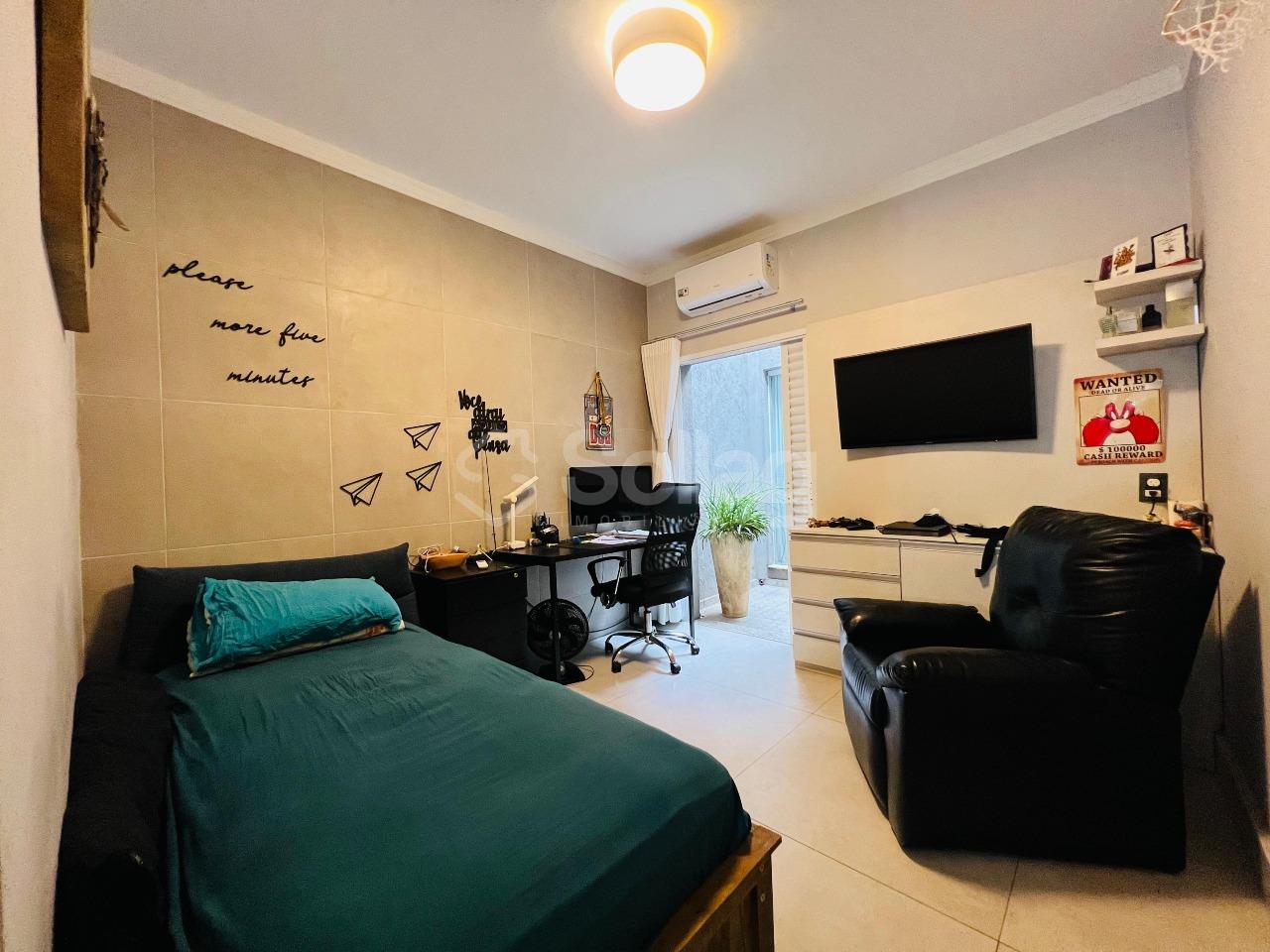 Casa em condomínio à venda no Condomínio Colina dos Coqueiros: 