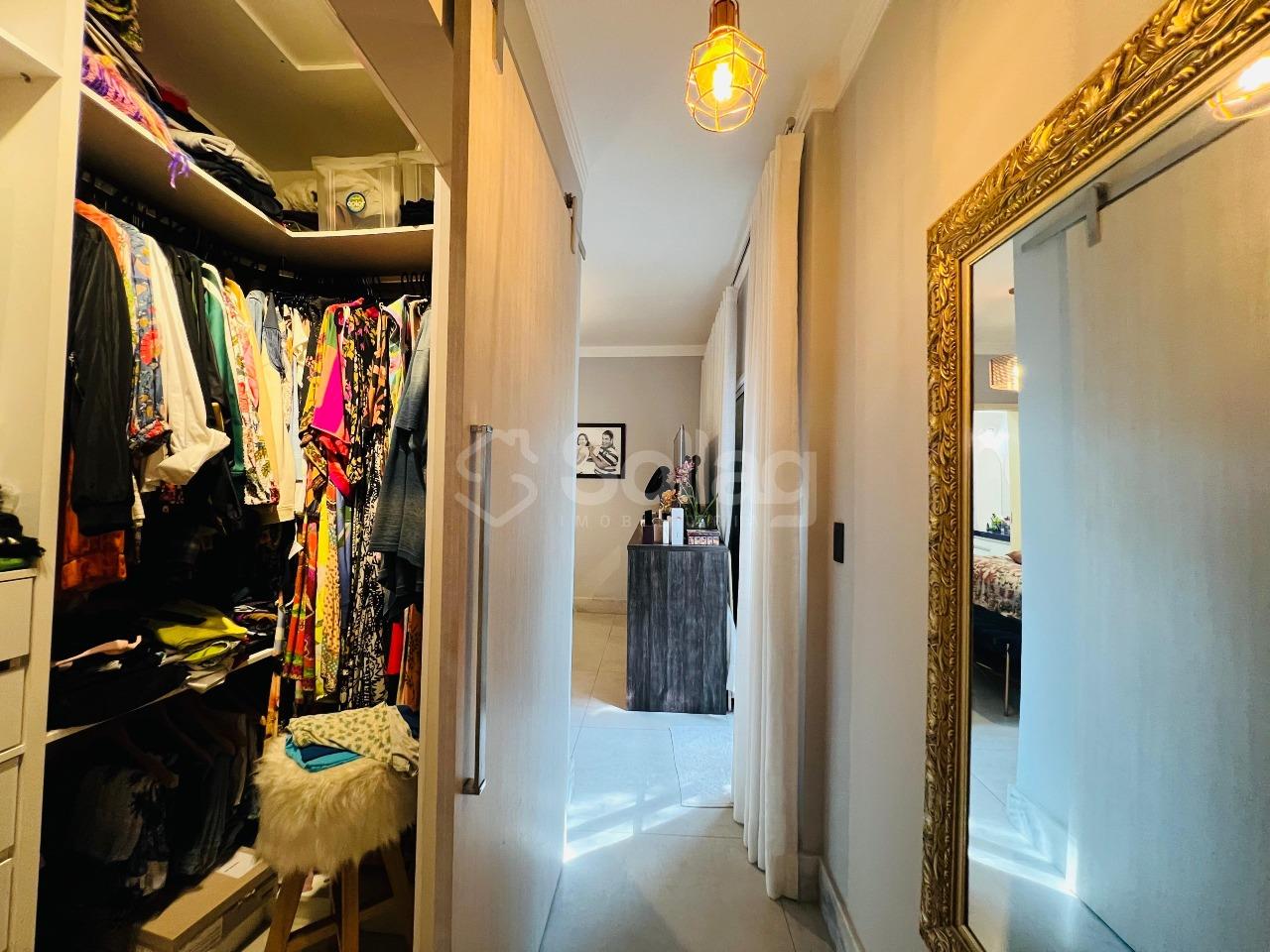 Casa em condomínio à venda no Condomínio Colina dos Coqueiros: 