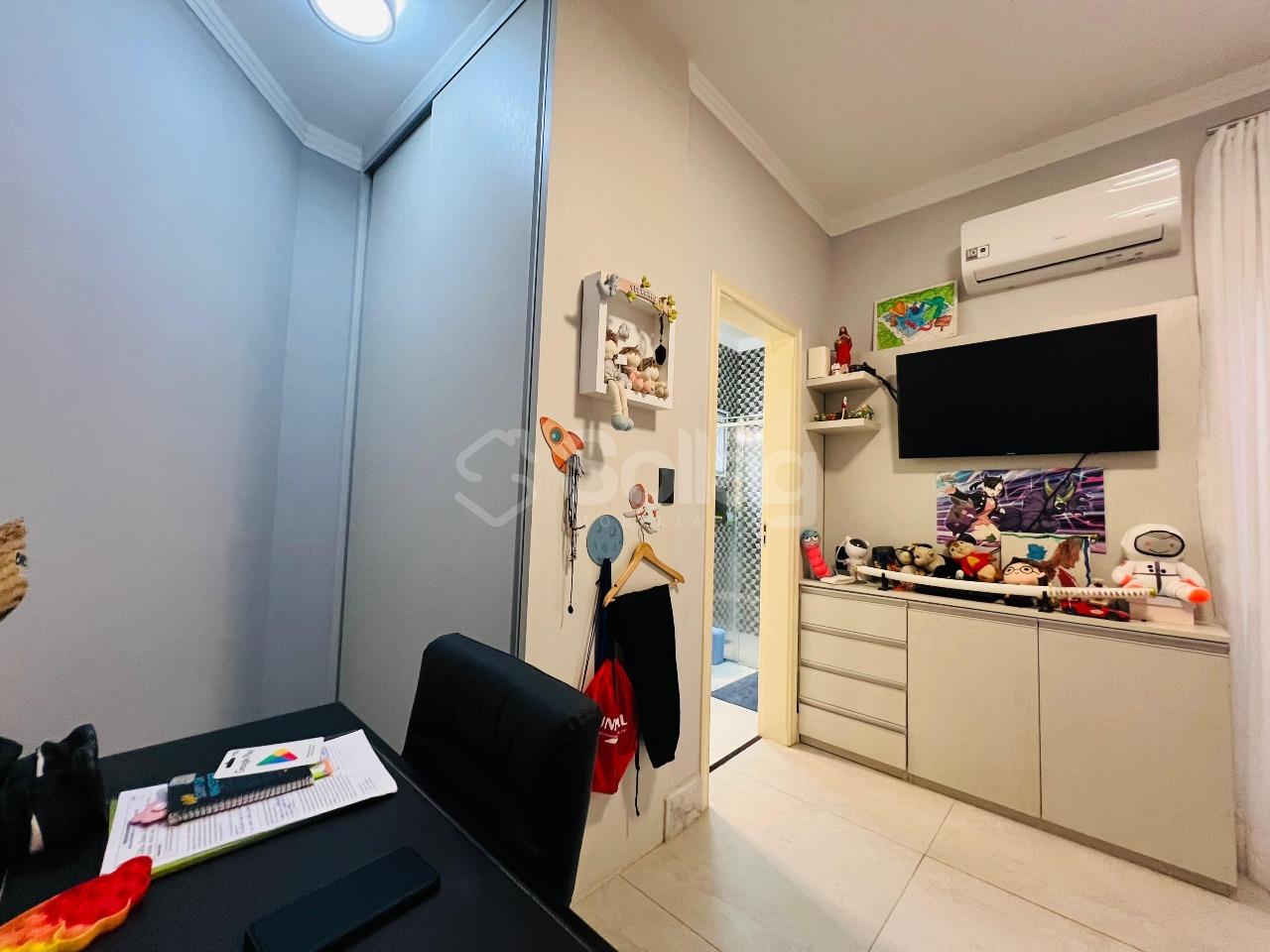 Casa em condomínio à venda no Condomínio Colina dos Coqueiros: 