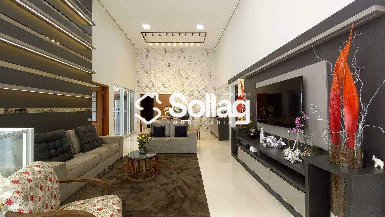 Casa em condomínio à venda no Condomínio Villa Lombarda: 