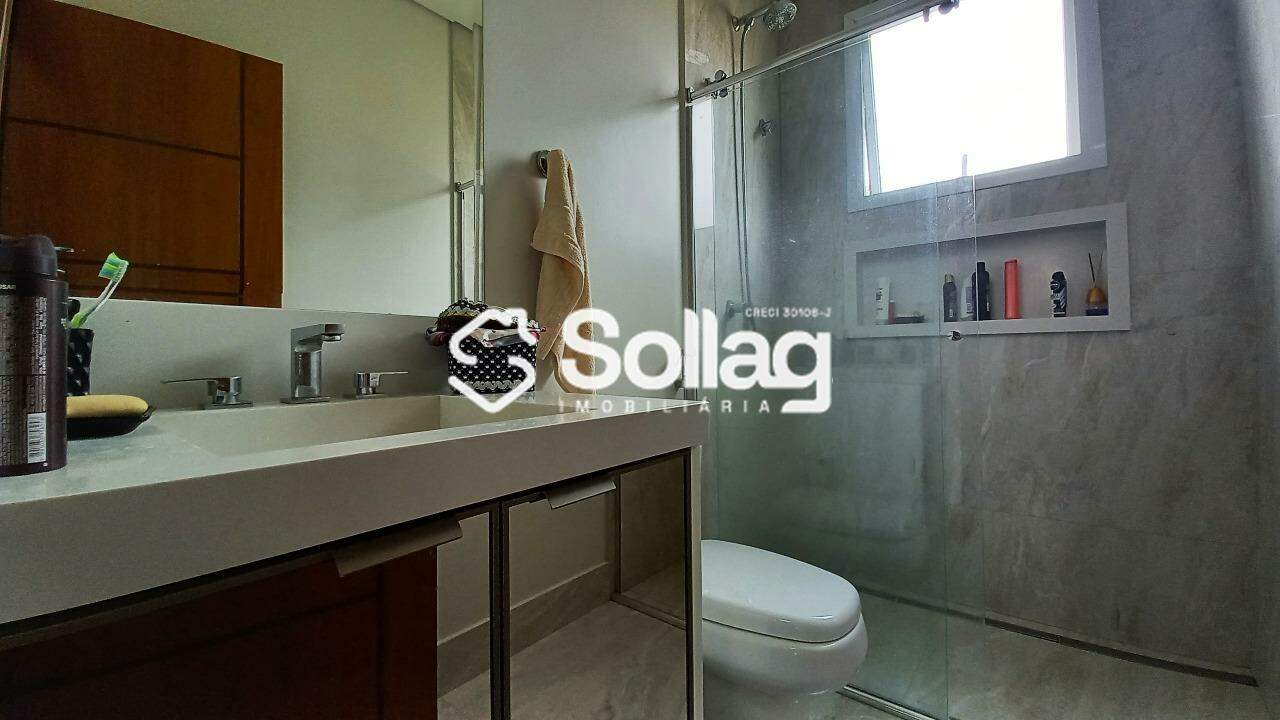 Casa em condomínio à venda no Condomínio Villa Lombarda: 