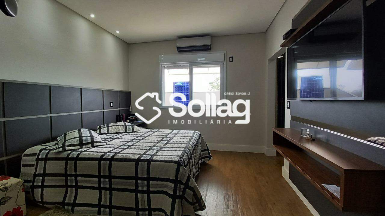 Casa em condomínio à venda no Condomínio Villa Lombarda: 