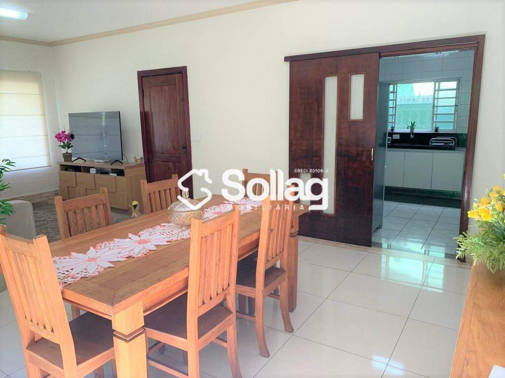 Casa à venda no Residencial Aquário: 