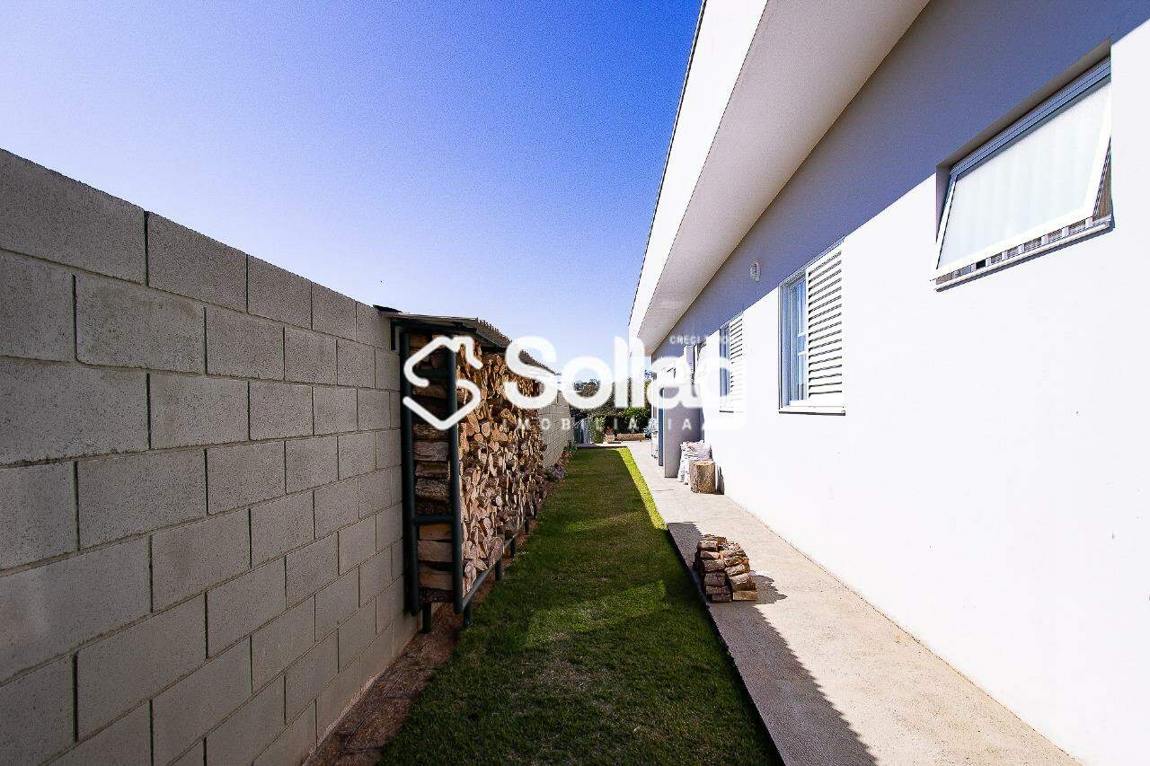 Casa à venda no Residencial Recanto dos Canjaranas: 