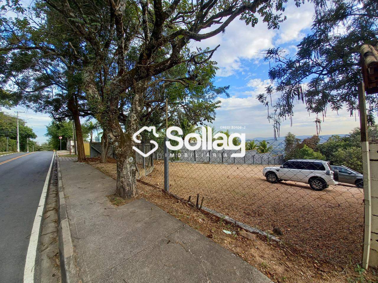 terreno à venda no Pinheirinho: 