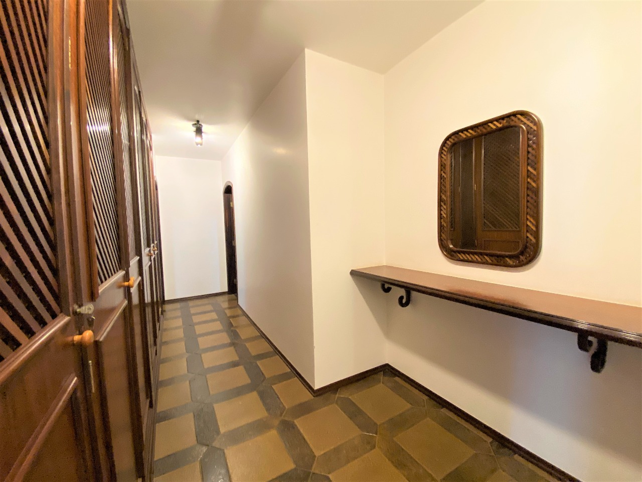 Casa em condomínio à venda no Condomínio Vale da Santa Fé: 