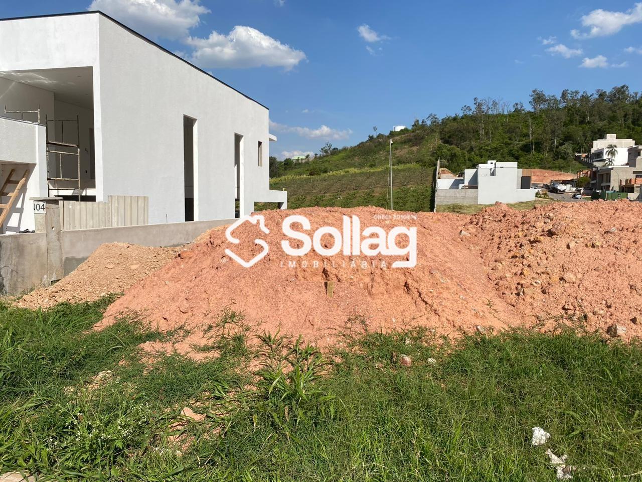 Terreno em condomínio à venda no Roncáglia: