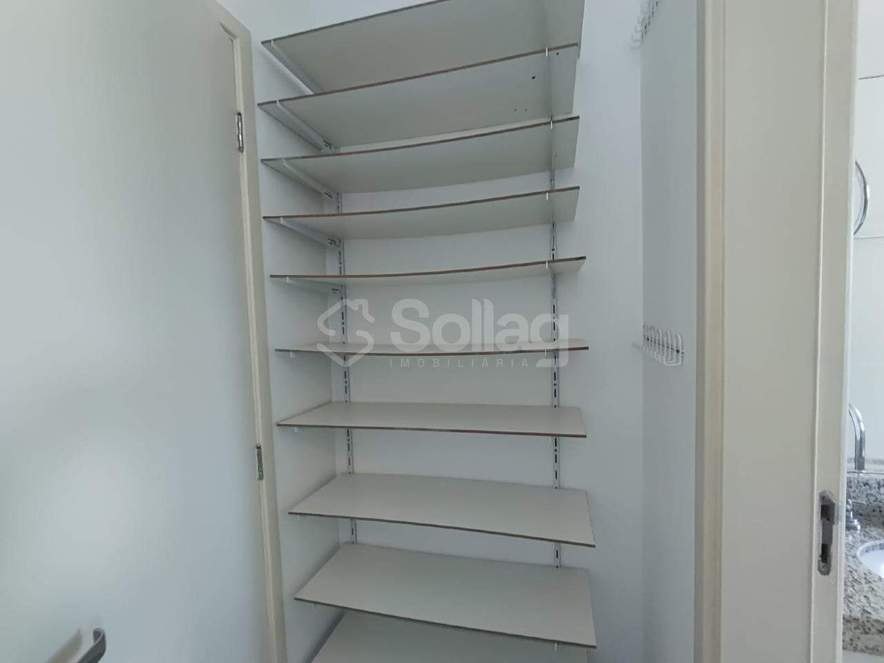 Apartamento para aluguel no Pinheirinho: 