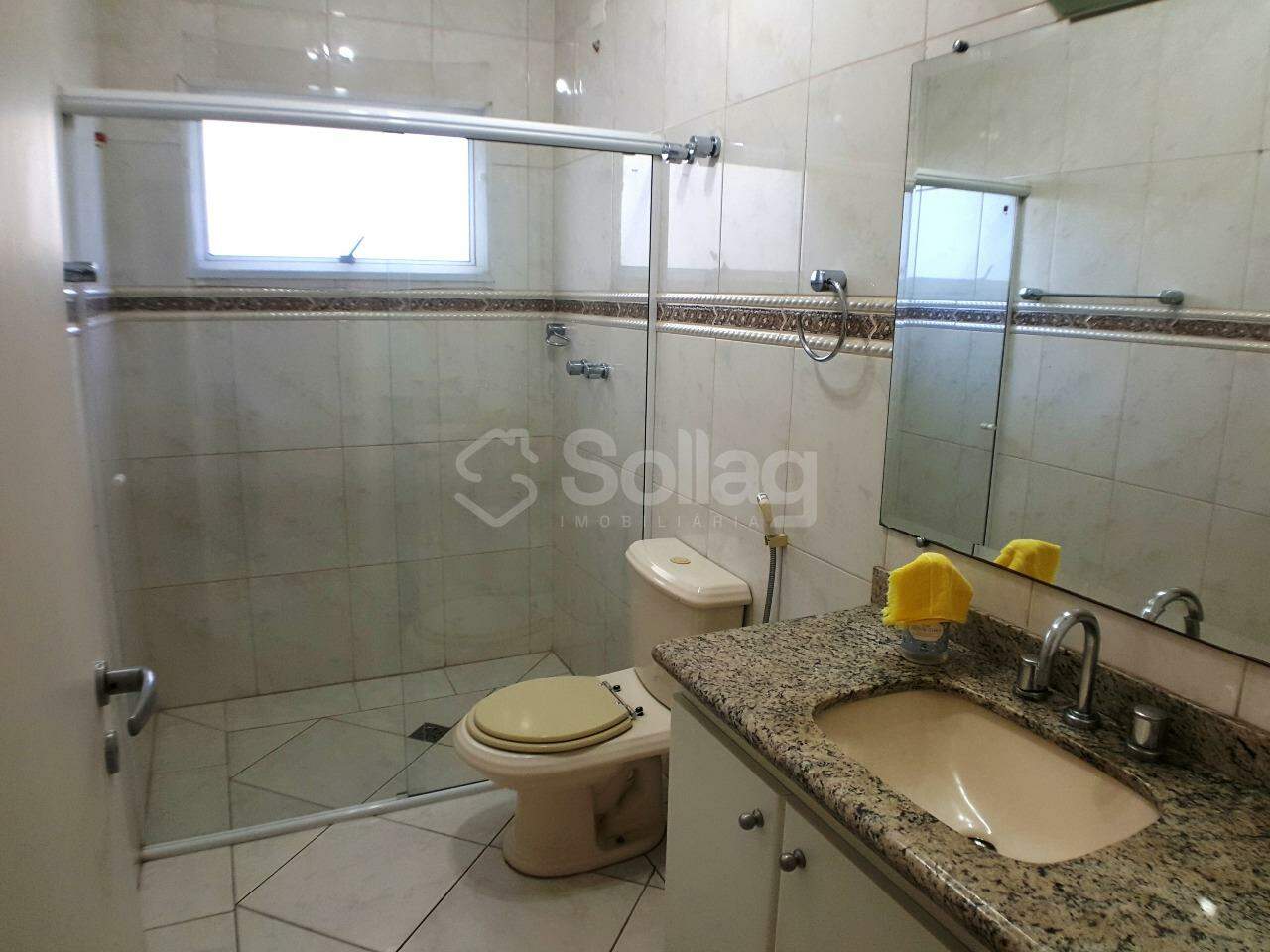 Casa em condomínio para aluguel no Condomínio Jardim América: 