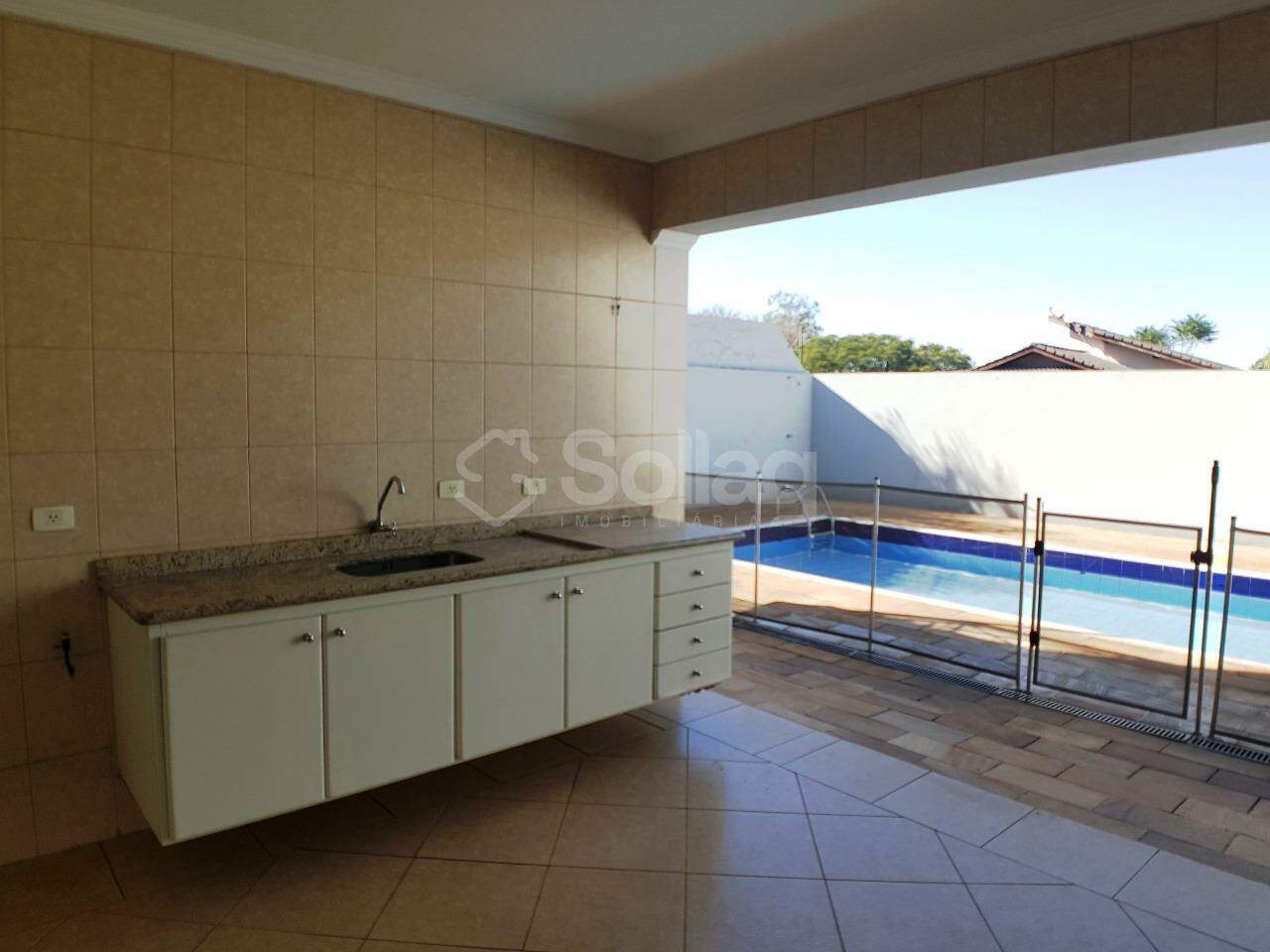 Casa em condomínio para aluguel no Condomínio Jardim América: 