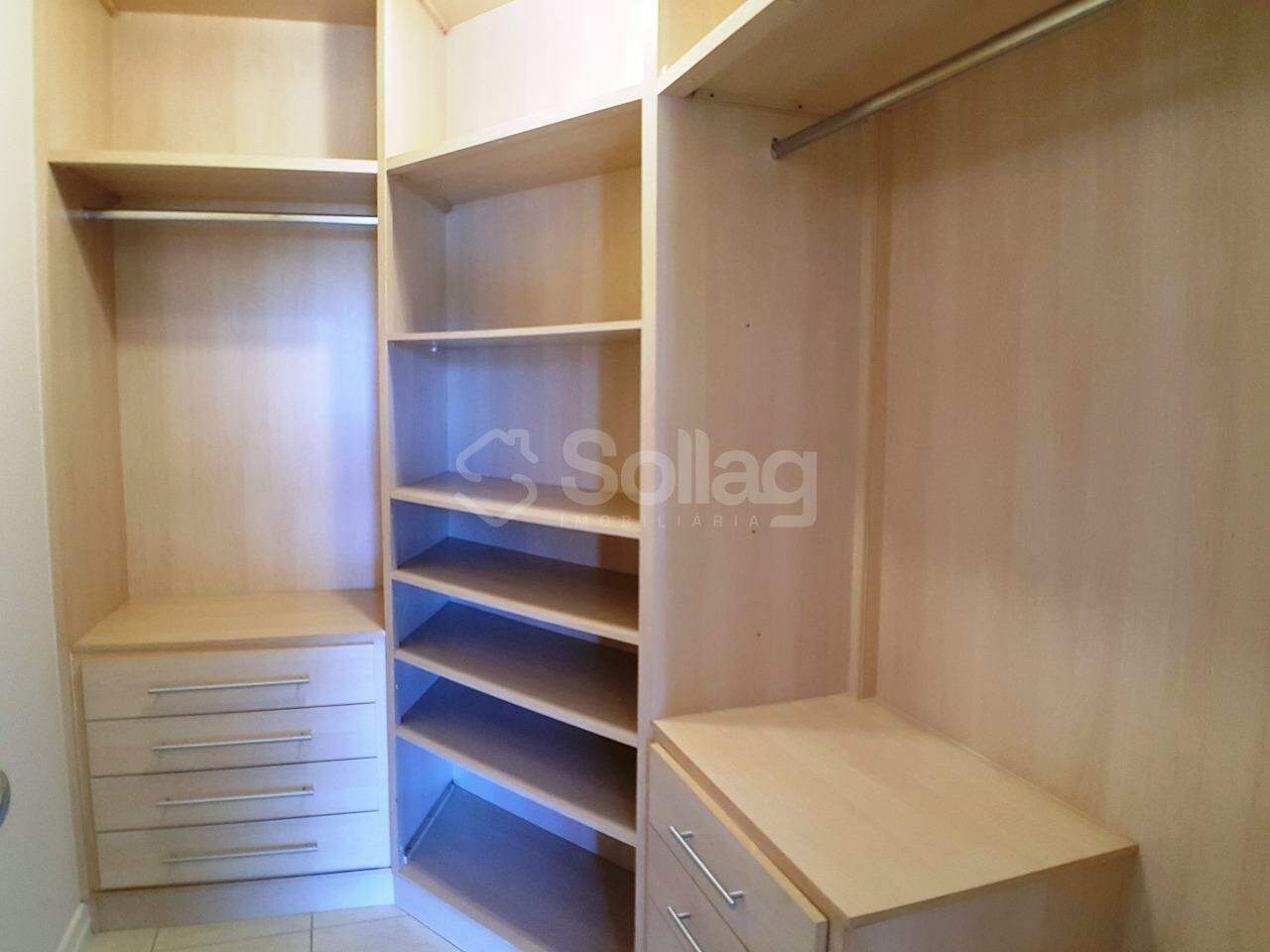 Casa em condomínio para aluguel no Condomínio Jardim América: 