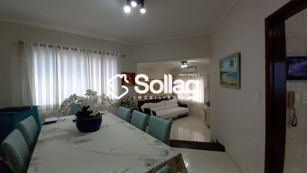 Casa à venda no Jardim Pinheiros: 